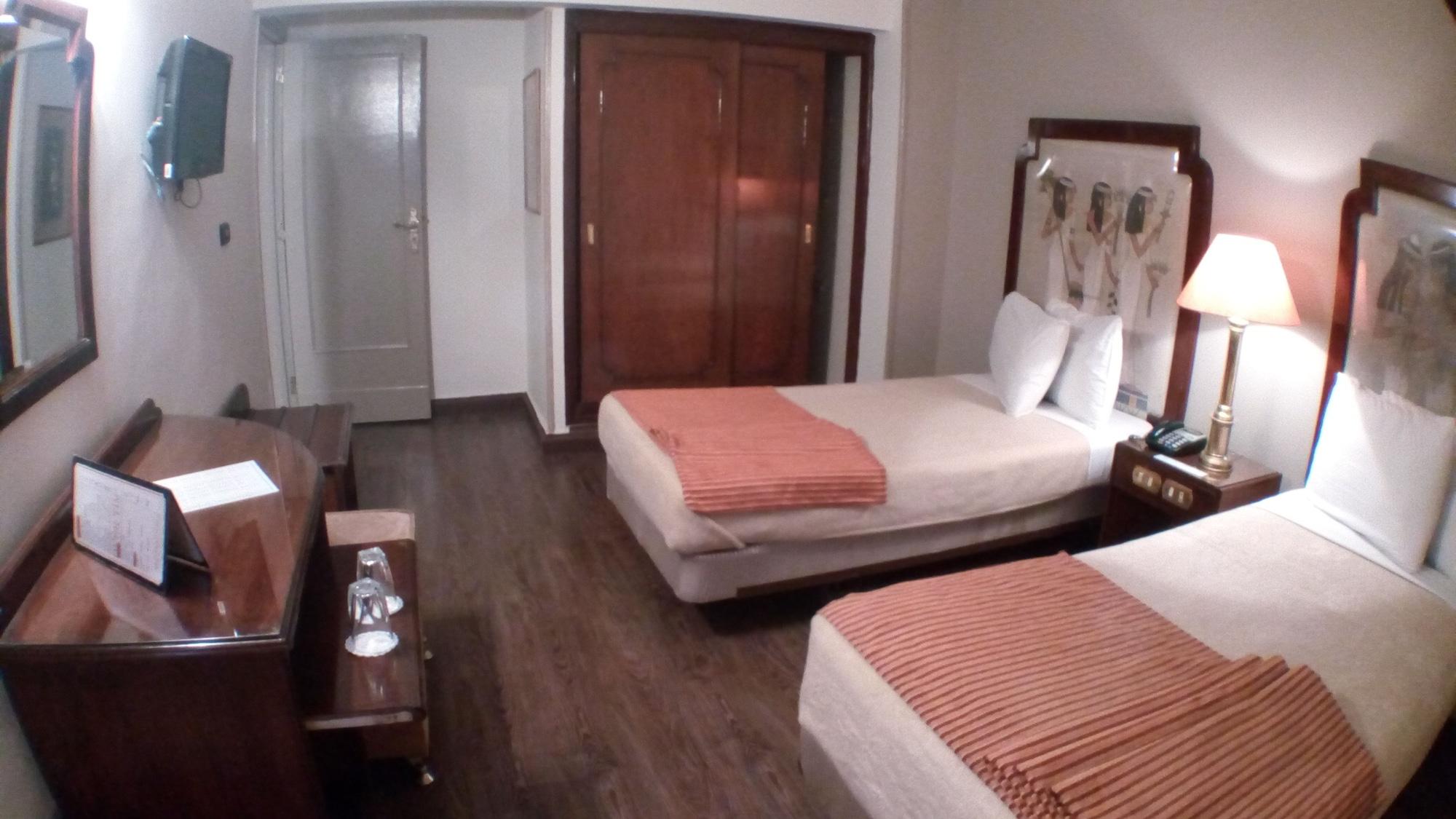 Zayed Hotel Giza Bagian luar foto