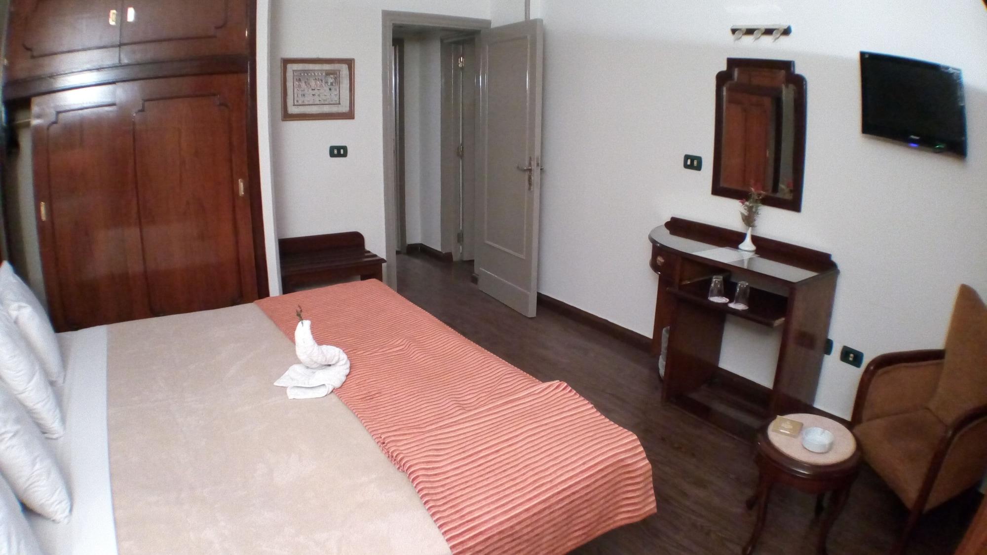 Zayed Hotel Giza Bagian luar foto