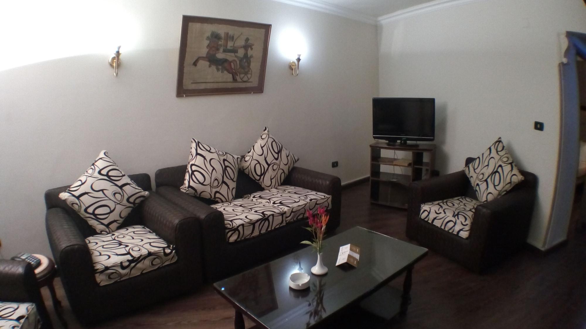 Zayed Hotel Giza Bagian luar foto