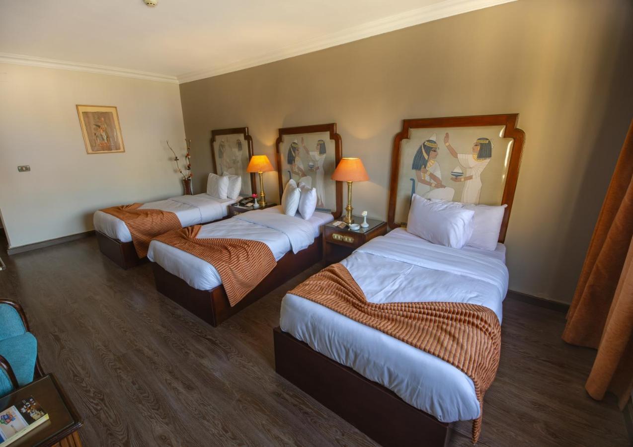 Zayed Hotel Giza Bagian luar foto